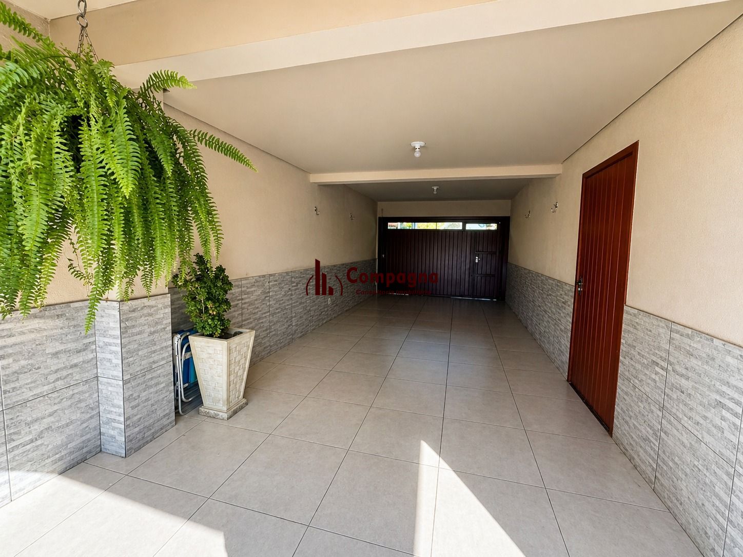 Luxuosa Residência no Cantegril | 4 Dormitórios, 3 Suítes, 273m² e 8 Vagas — foto 3