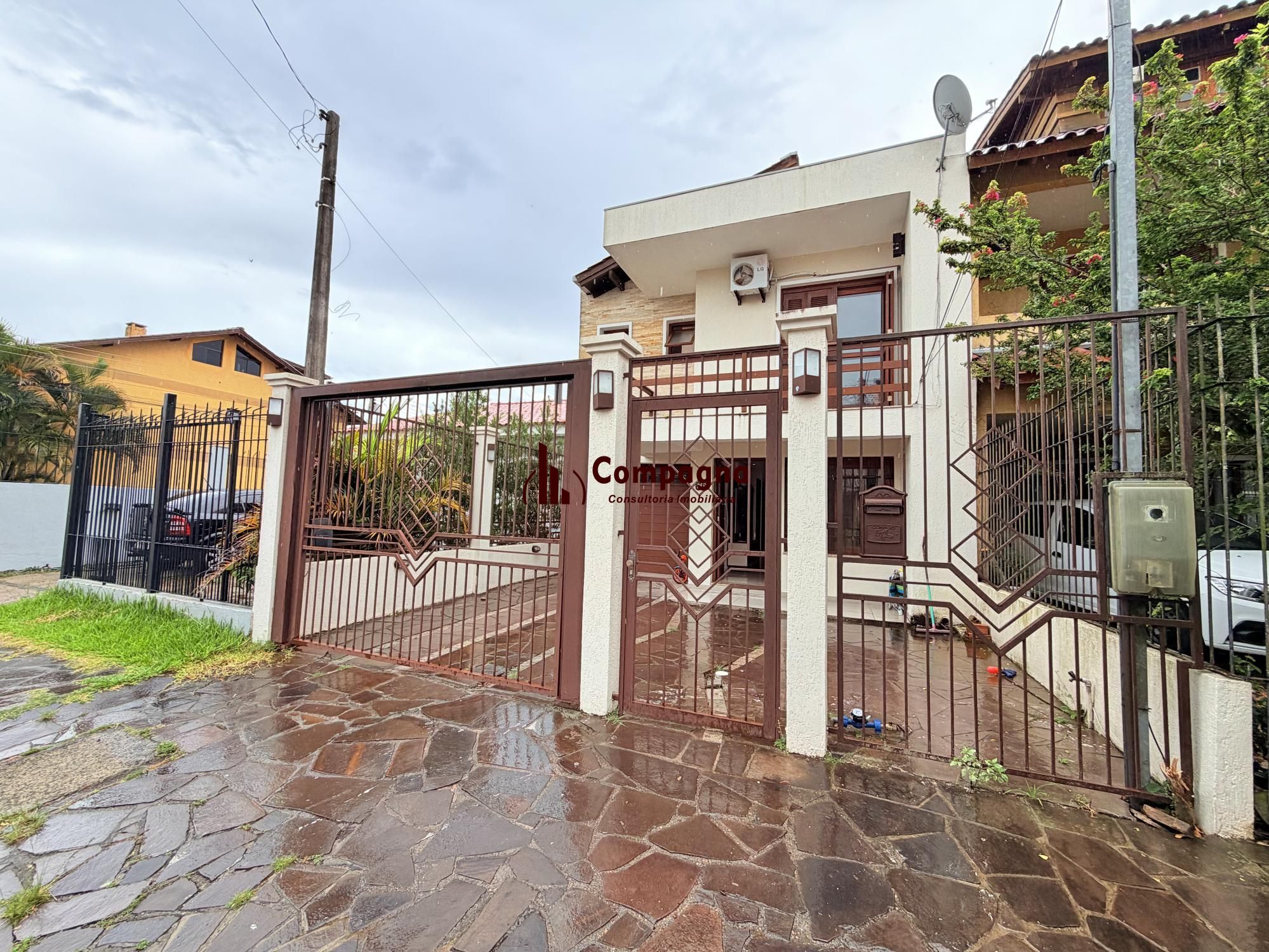 Casa de 2 dormitórios na hípica