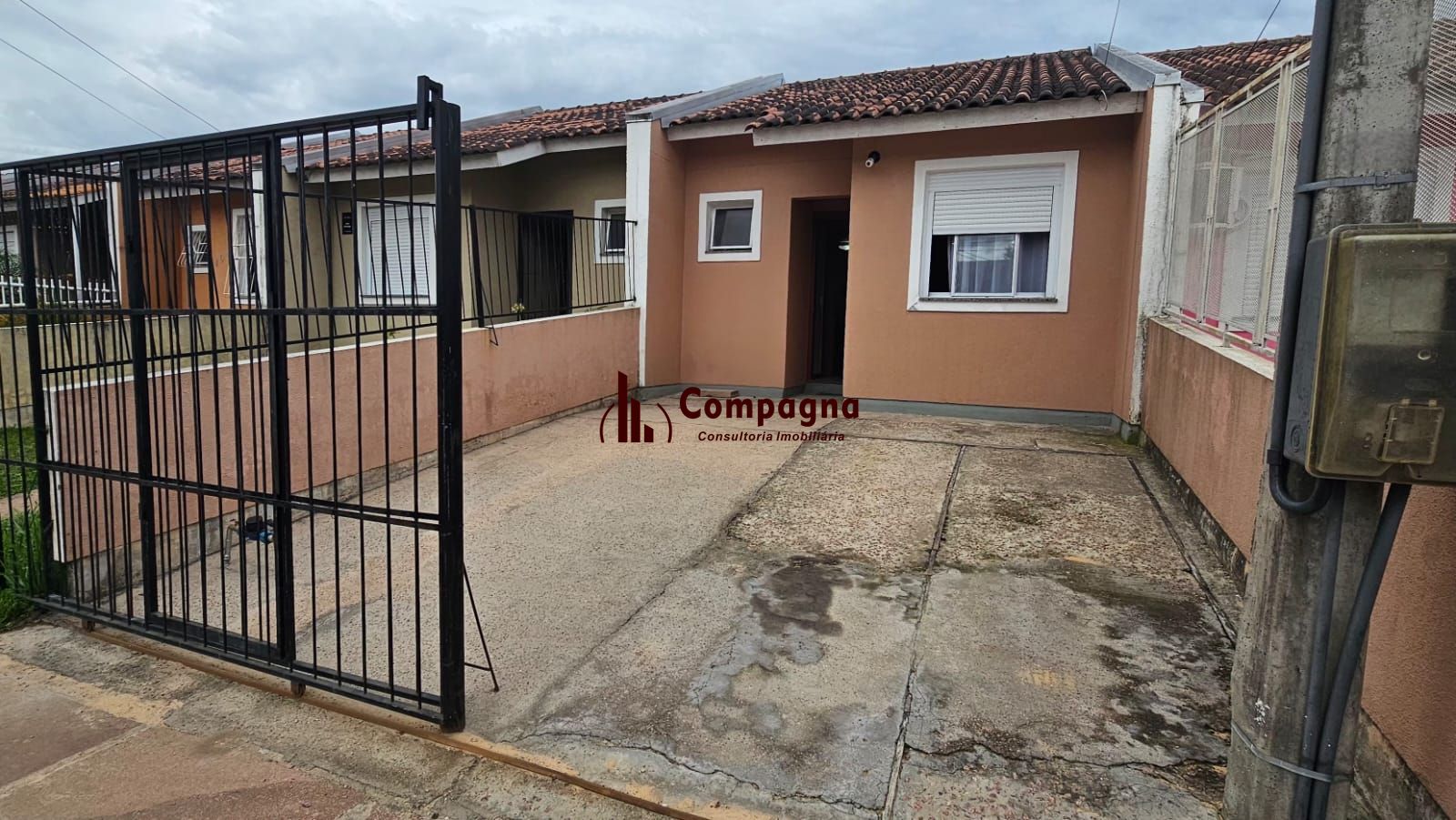 Casa térrea dois 2 dormitórios Bairro Restinga