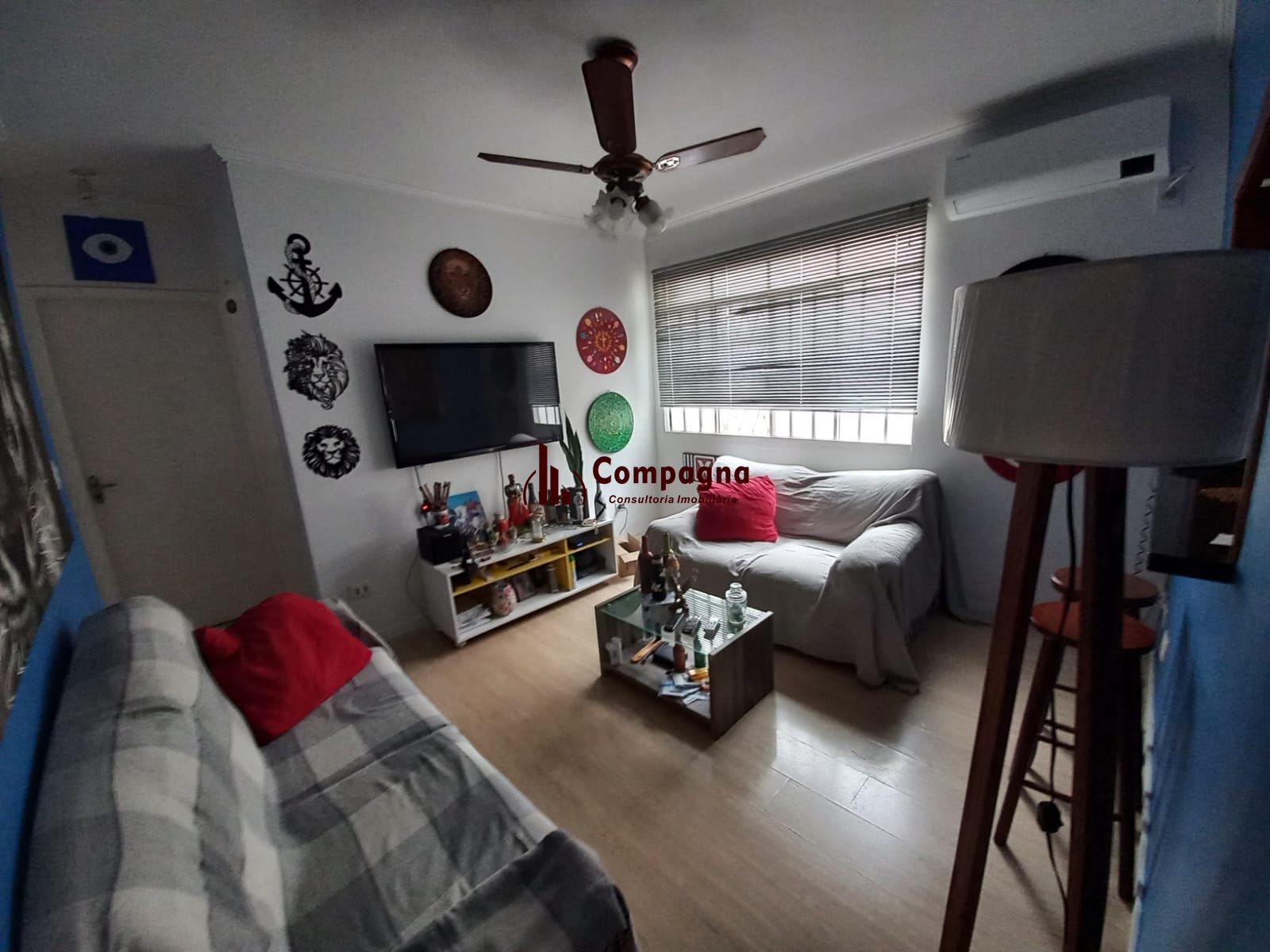 EXCELENTE APARTAMENTO TÉRREO DE 2 DORMITÓRIOS, SEMIMOBILIADO, À VENDA NO BAIRRO MENINO DEUS, PORTO ALEGRE. — foto 3
