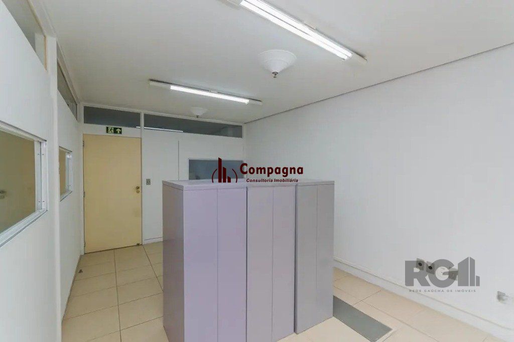 Sala Comercial à venda, 80m², Centro Histórico - Porto Alegre — foto 2