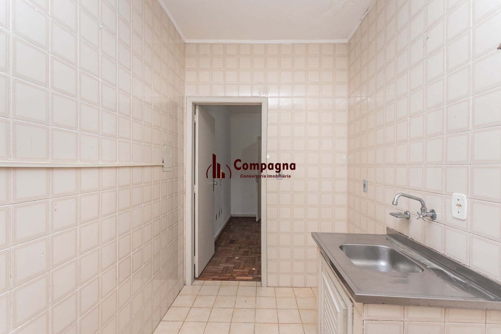 APTO DE 01 NO MENINO DEUS, DESOCUPADO — foto 4