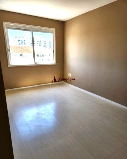 Apartamento no Menino Deus de 2 dormitórios DESOCUPADO