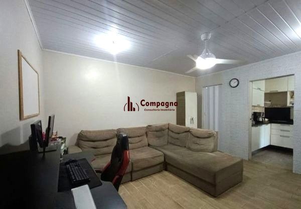 Casa no bairro Jardim do Salso com 2 dormitórios e 4 vagas — foto 4