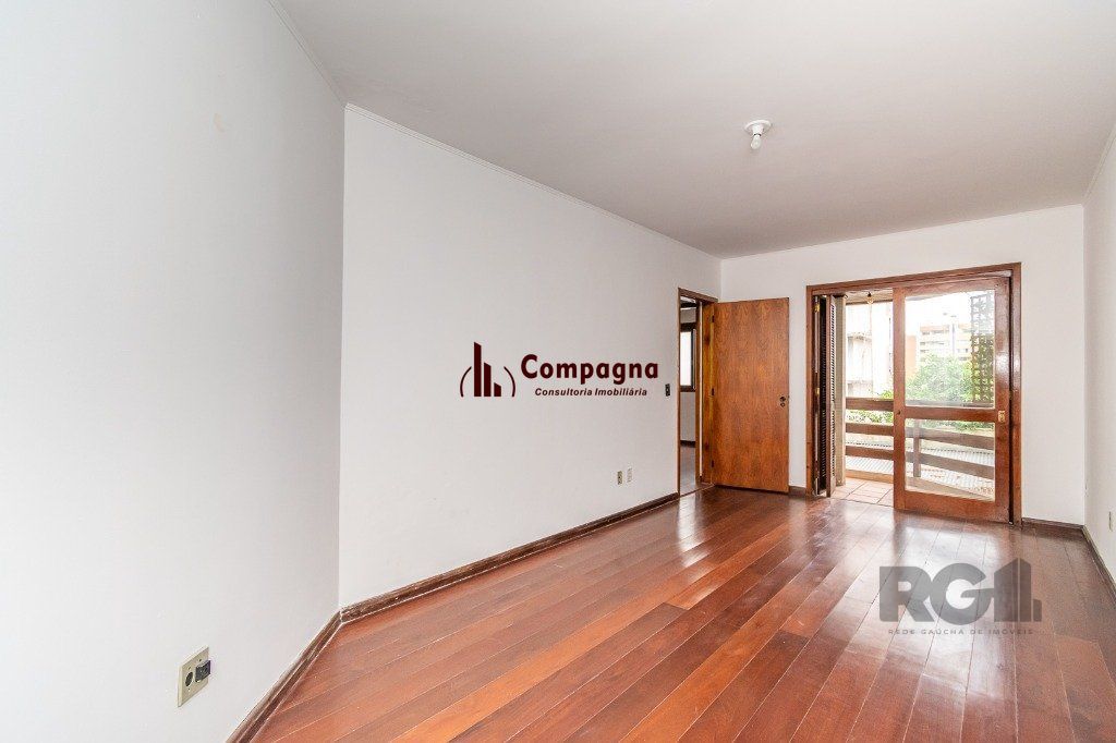 Apartamento no bairro Petrópolis de 2 dormitórios e vaga — foto 3