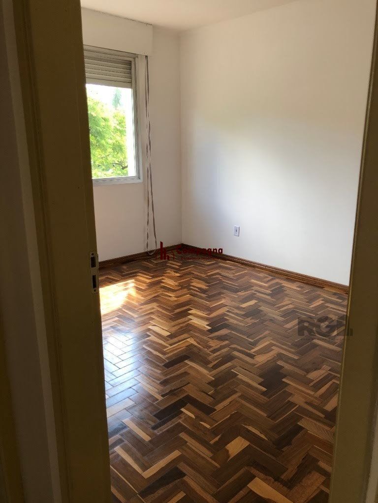 Apartamento no Passo D'areia de 2 dormitórios e vaga desocupado — foto 5