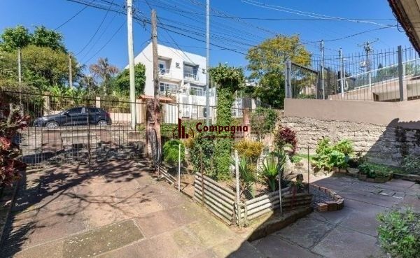 Terrno para venda no bairro Tristeza com 366m² — foto 2