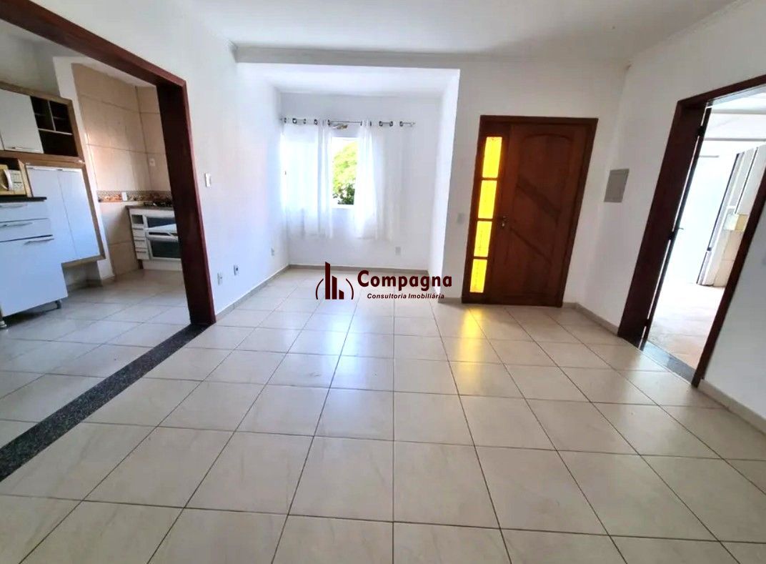 Casa sobrado no bairro Cristal de 3 domitórios e 3 vagas — foto 4