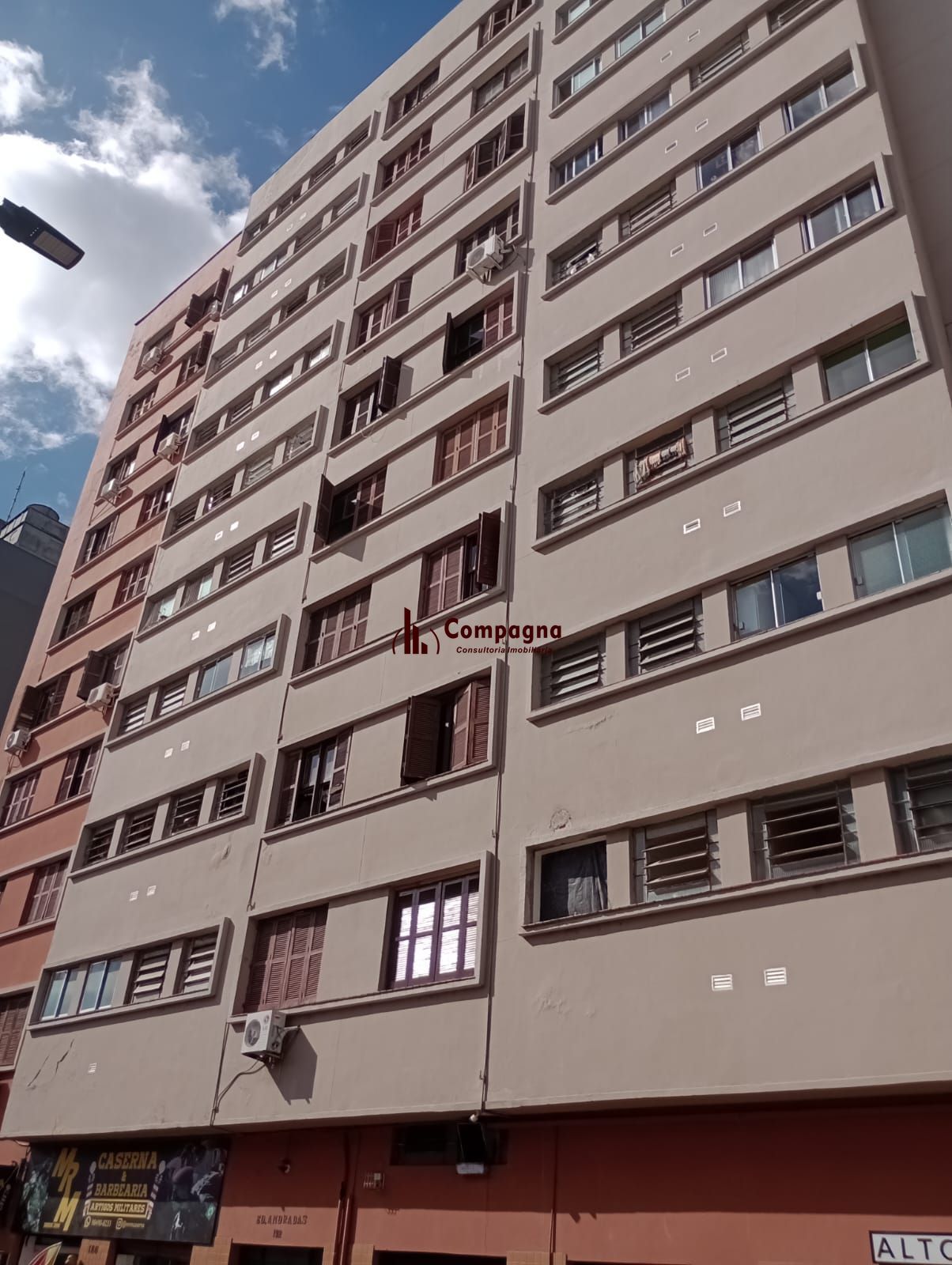 Apartamento JK à venda na Rua General Bento Martins, 192, Centro Histórico, Porto Alegre. — foto 3