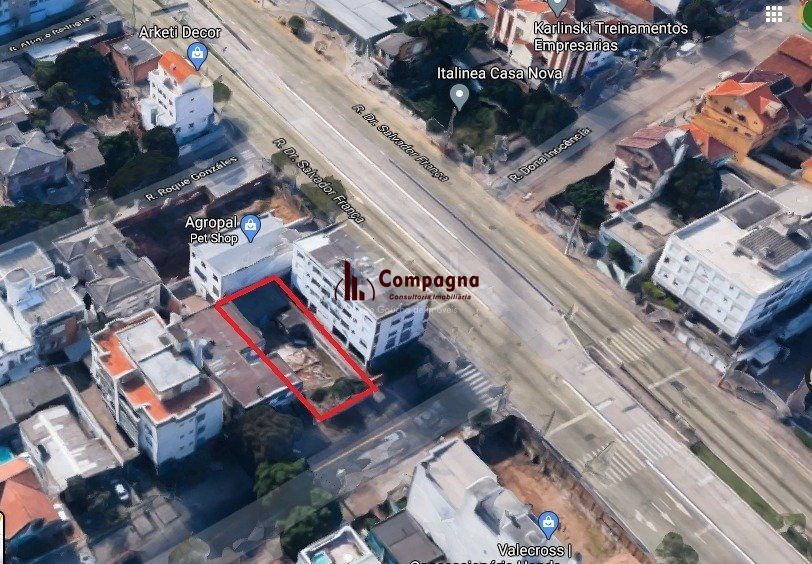 TERRENO COMERCIAL COM PROJETO APROVADO PARA LOJA