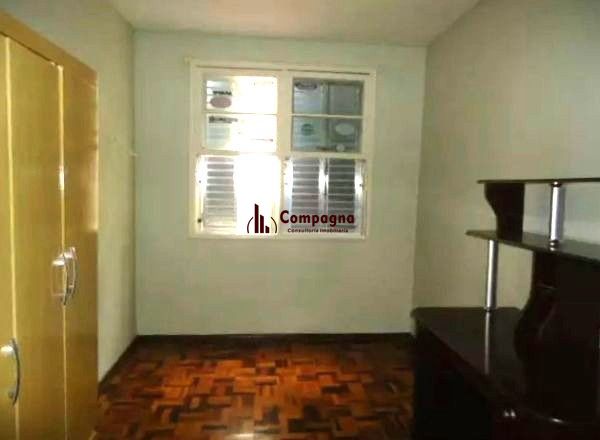 Apartamento no bairro Medianeira de 3 dormitórios DESOCUPADO — foto 4