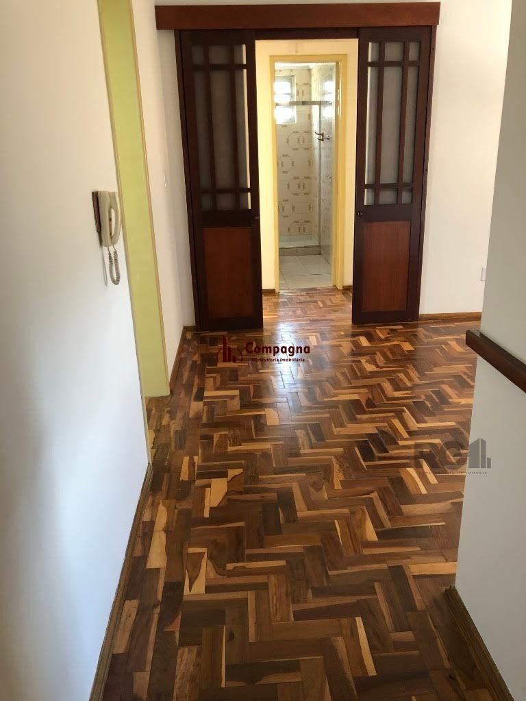 Apartamento no Passo D'areia de 2 dormitórios e vaga desocupado — foto 3