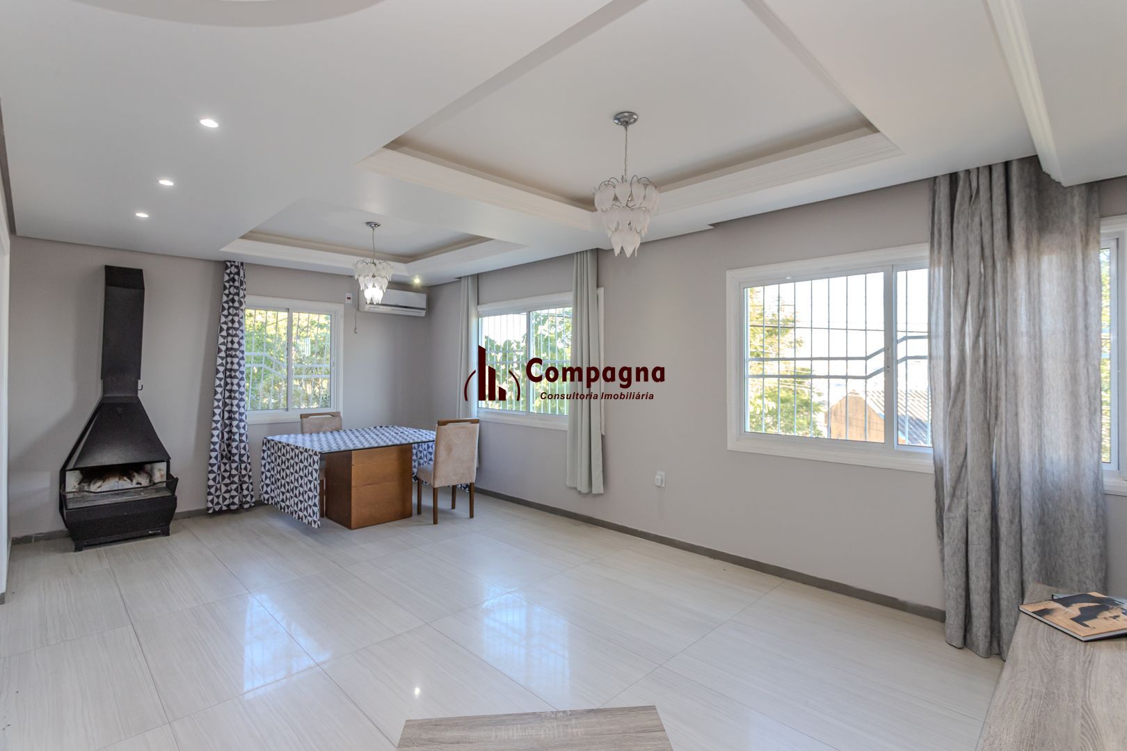 Casa sobrado no Morro Santana de 2 dormitórios e 2 vagas — foto 2
