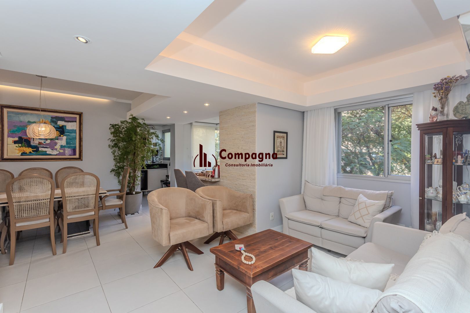 Apartamento diferenciado no bairro Nonoai de 3 dormitórios 2 vagas e infra — foto 4