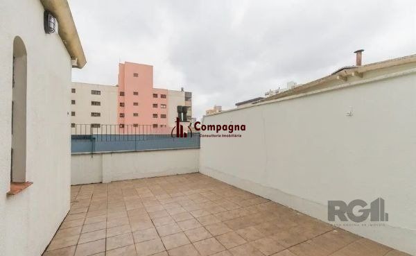 Cobertura no bairro Santana com 3 dormitórios e 2 vagas desocupada — foto 2