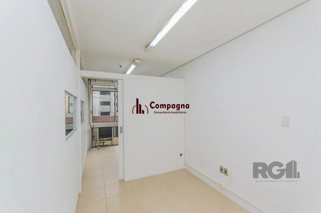 Sala Comercial à venda, 80m², Centro Histórico - Porto Alegre