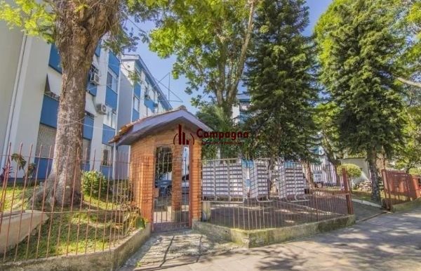 Apartamento no bairro Cristal de 2 dormitórios e vaga rotativa