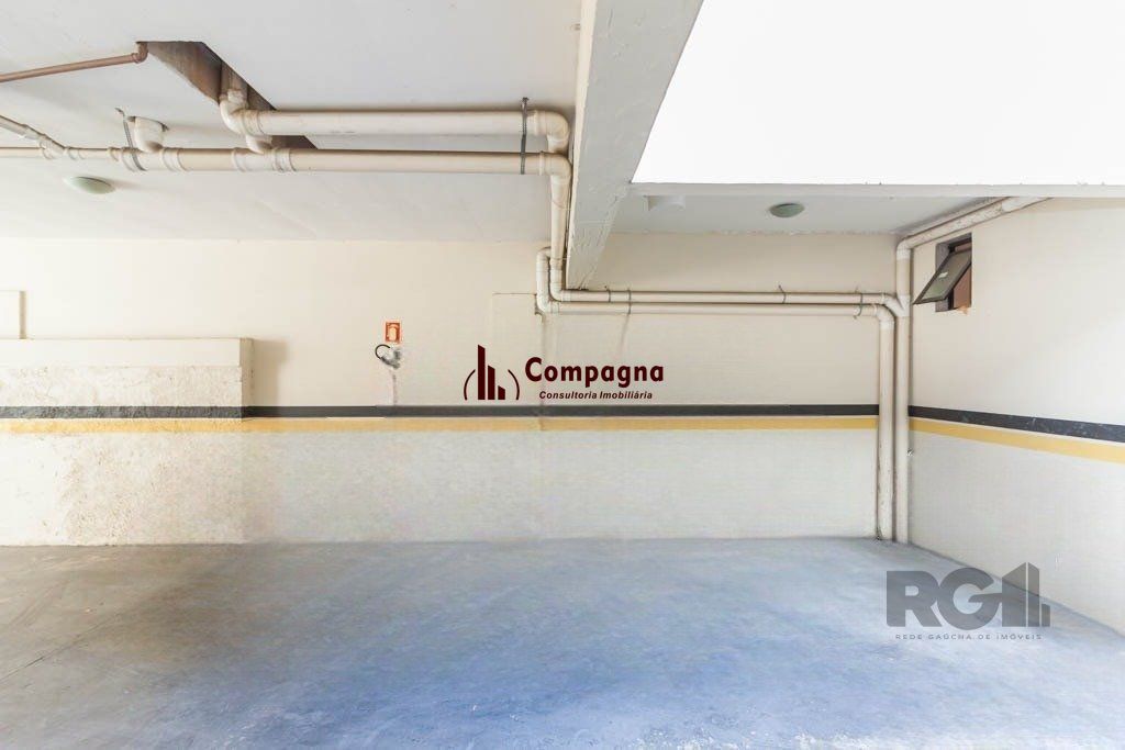 Sala Comercial à venda, 32m², São João - Porto Alegre — foto 2