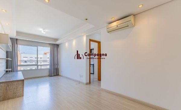 Apartamento no Centro de 2 dormitórios e 2 vagas DESOCUPADO — foto 4