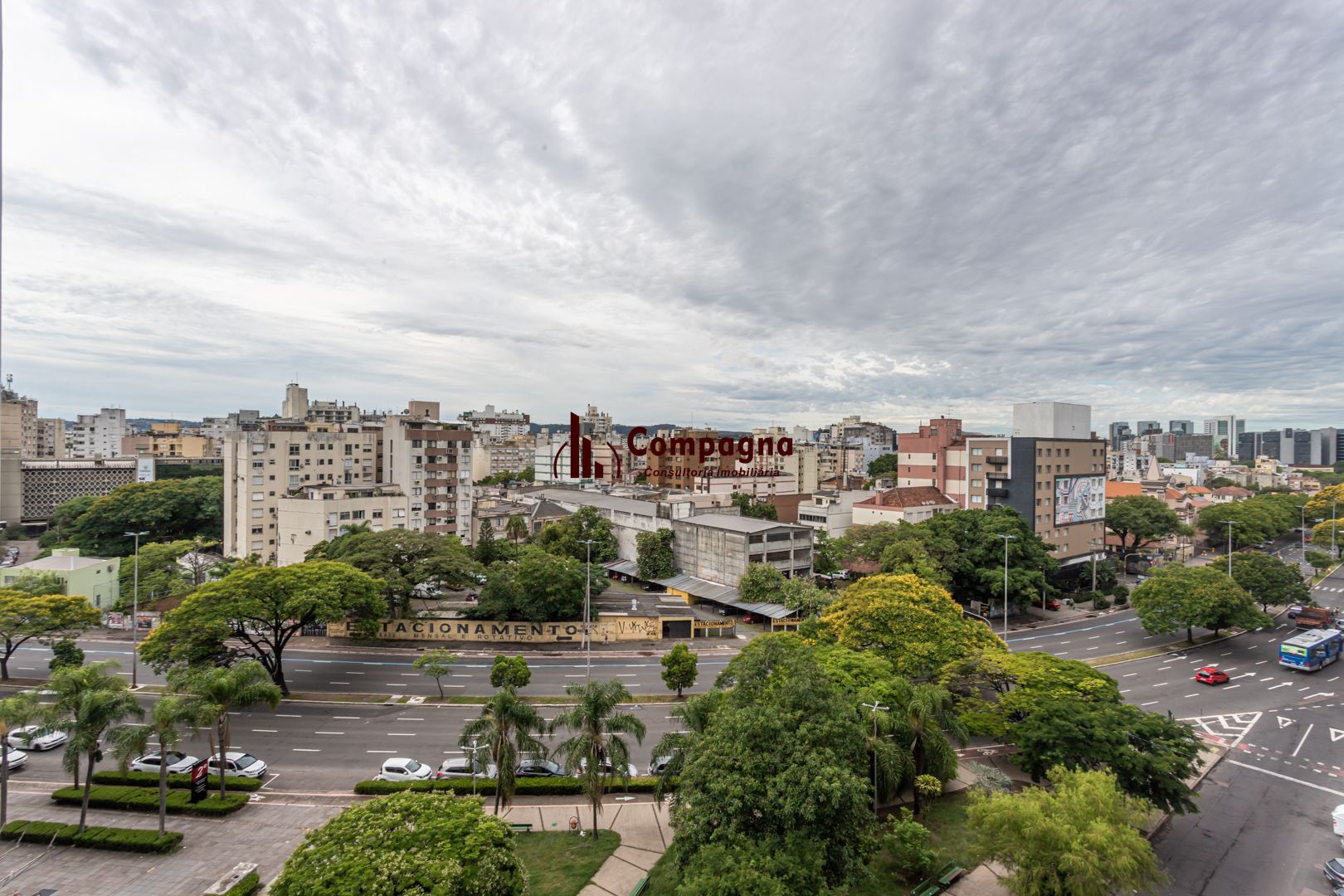 Apartamento na Cidade Baixa de 2 dormitórios e vaga DESOCUPADO — foto 5