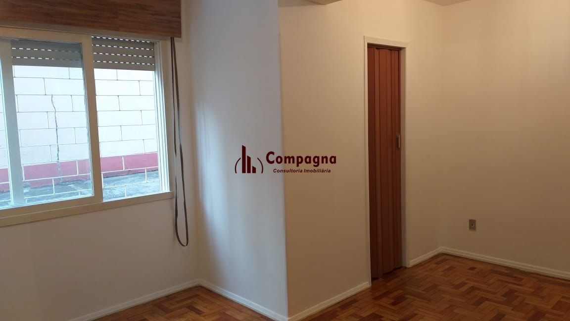 Kitnet à venda, 30m², Jardim Leopoldina - Porto Alegre