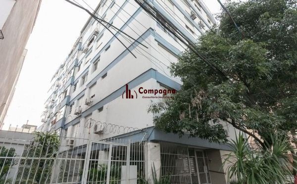 Cobertura no bairro Santa Cecilia de 3 dormitórios vaga desocupada