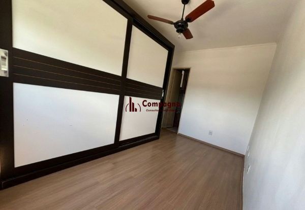 Apartamento no Alto Petrópolis de 1 dormitório e vaga DESOCUPADO — foto 4