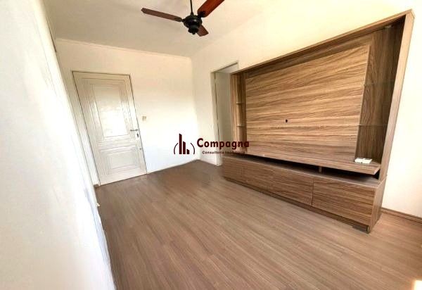 Apartamento no Alto Petrópolis de 1 dormitório e vaga DESOCUPADO — foto 2