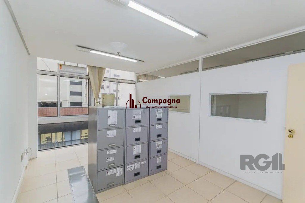 Sala Comercial à venda, 71m², Centro Histórico - Porto Alegre