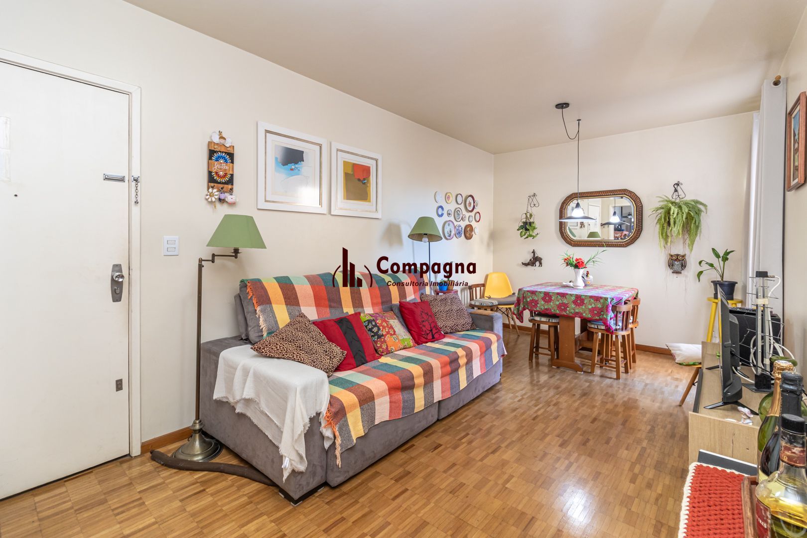 Apartamento no bairro  Rio Branco de 2 dormitórios
