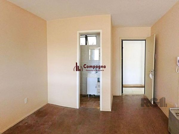Sala / Conjunto comercial no Partenon com 32m² DESOCUPADA — foto 5
