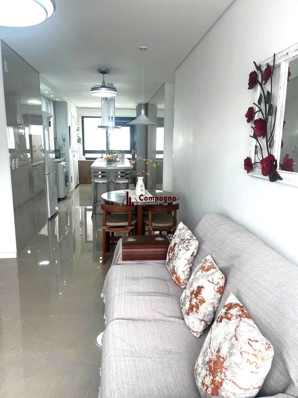 Apartamento no bairro Cristal de 2 dormitórios e vaga MOBILIADO — foto 4