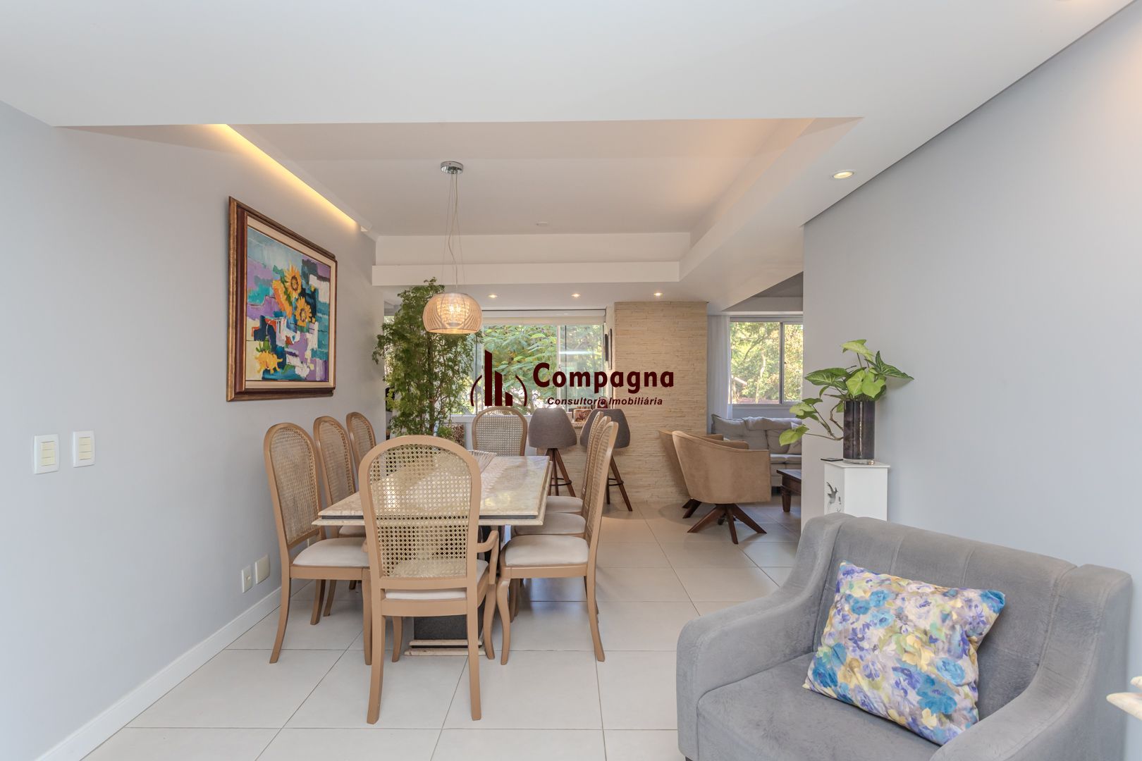 Apartamento diferenciado no bairro Nonoai de 3 dormitórios 2 vagas e infra — foto 3
