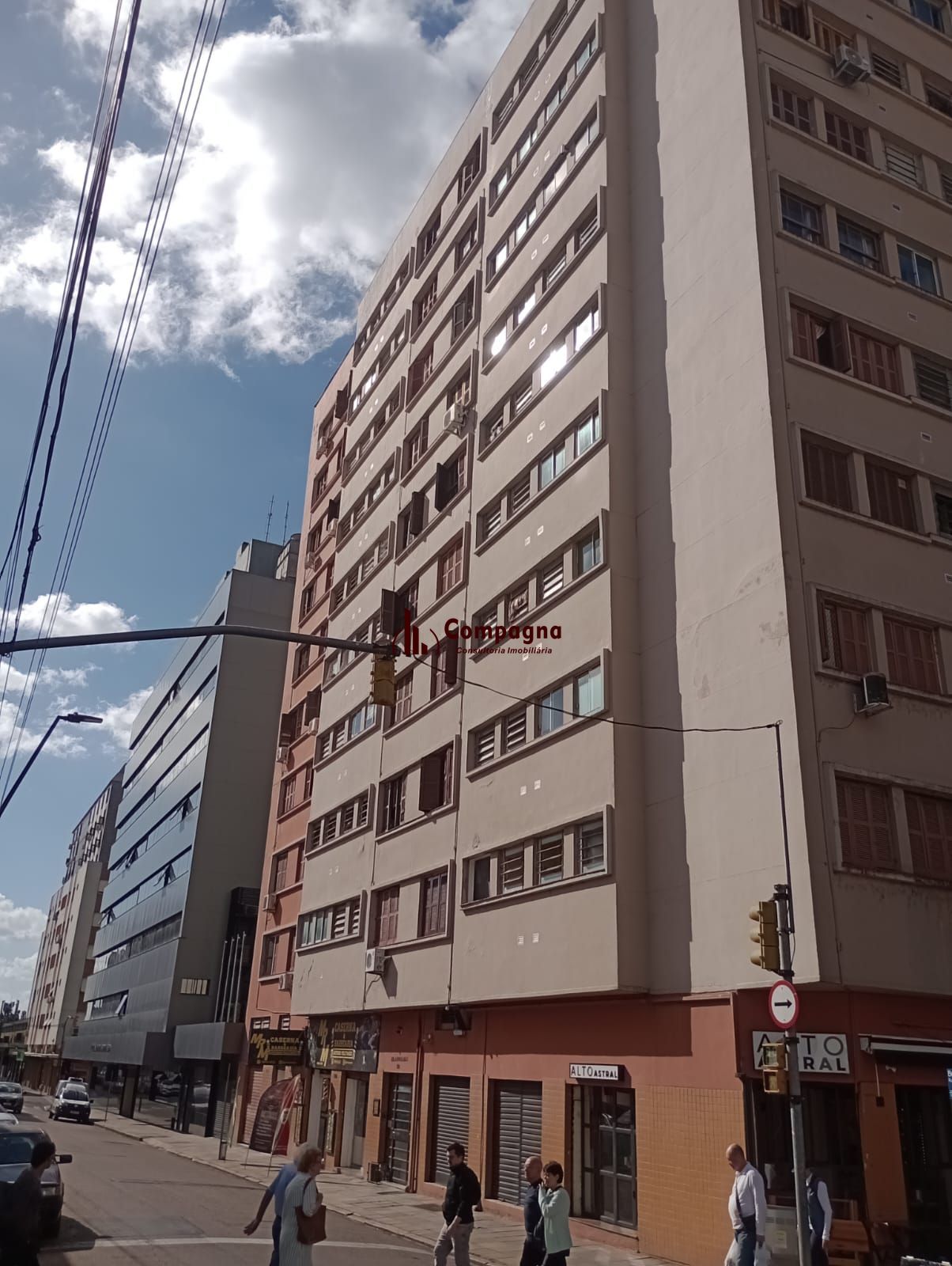 Apartamento JK à venda na Rua General Bento Martins, 192, Centro Histórico, Porto Alegre. — foto 2
