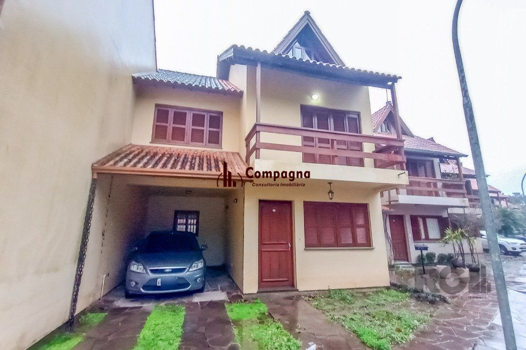 Casa Condominio no bairro Guarujá de 3 dormitórios 1 vaga