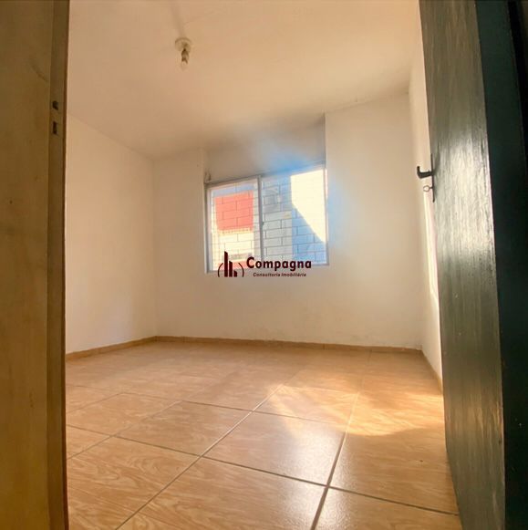 Apartamento Térreo, com 2 quartos, portaria e pátio  no bairro Rubem Berta — foto 4