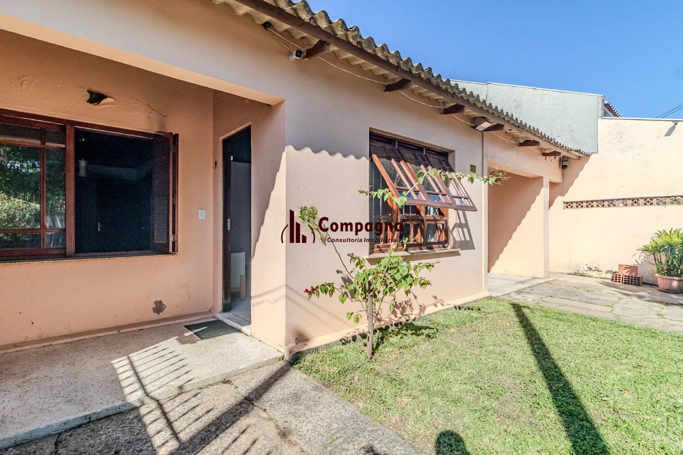 Casa de 81 metros quadrados, 3 dormitórios, 1 uma vaga de garagem em Canoas. — foto 2