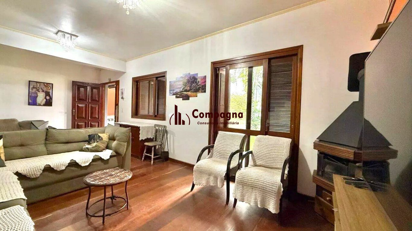 Casa de 3 dormitórios e  com 3 vagas de garagem no bairro City em Cachoeirinha. — foto 3