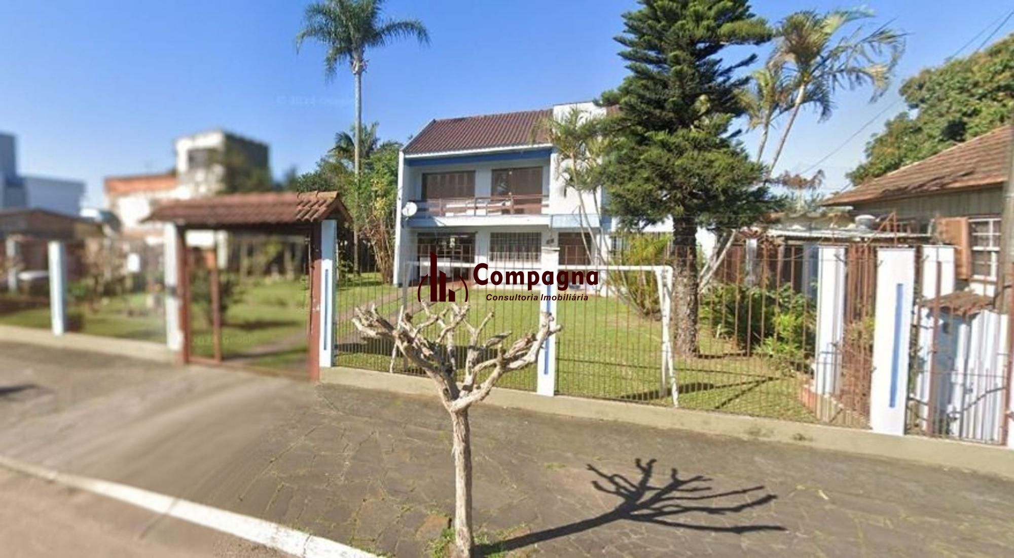 Casa com 3 dormitótrios, piscina e 2 vagas de garagem em Canoas. — foto 3