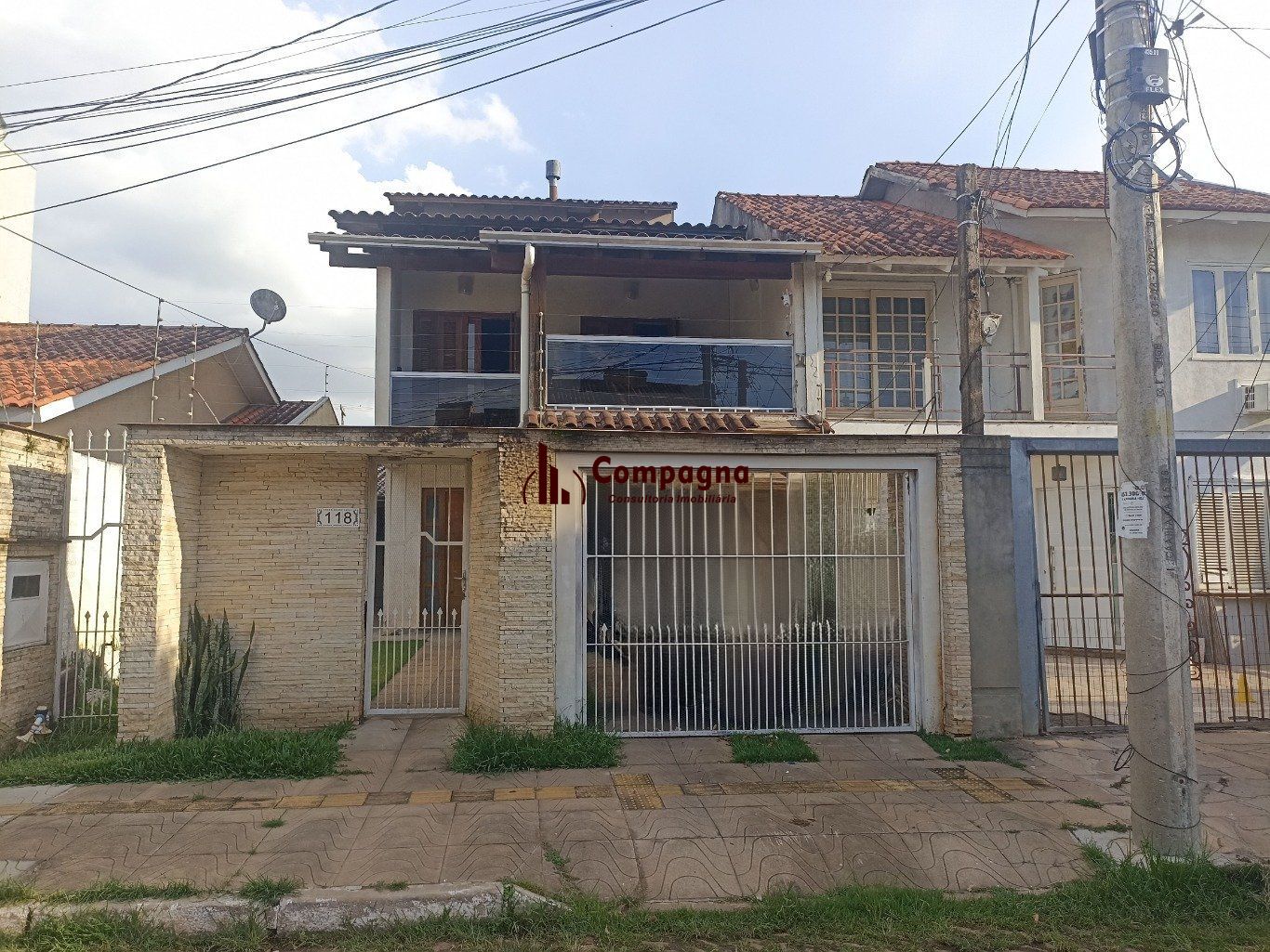 Casa de 3 dormitórios e 2 vagas de Garagem em Canoas.