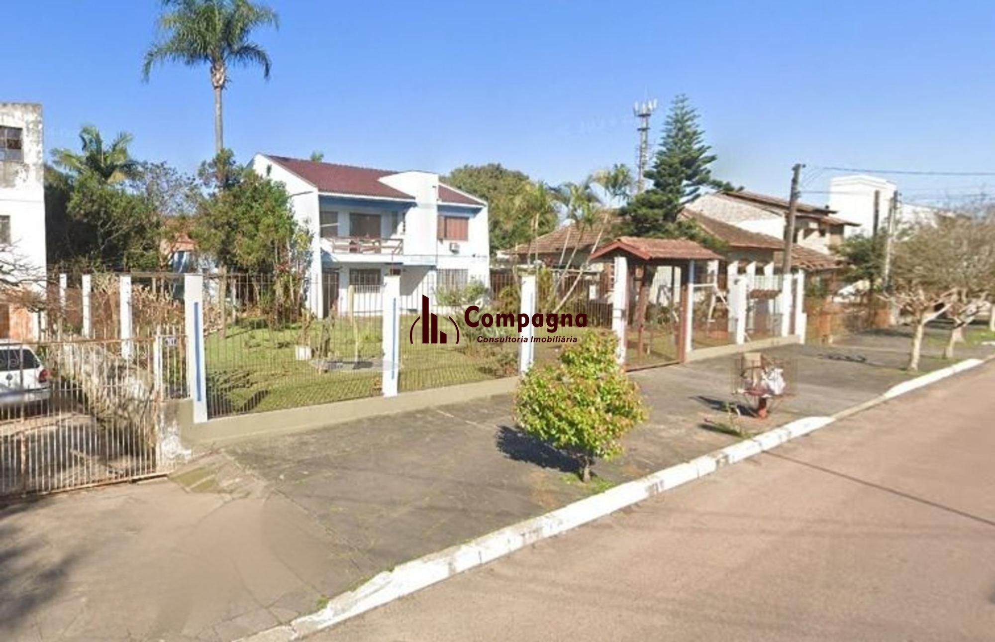 Casa com 3 dormitótrios, piscina e 2 vagas de garagem em Canoas. — foto 4