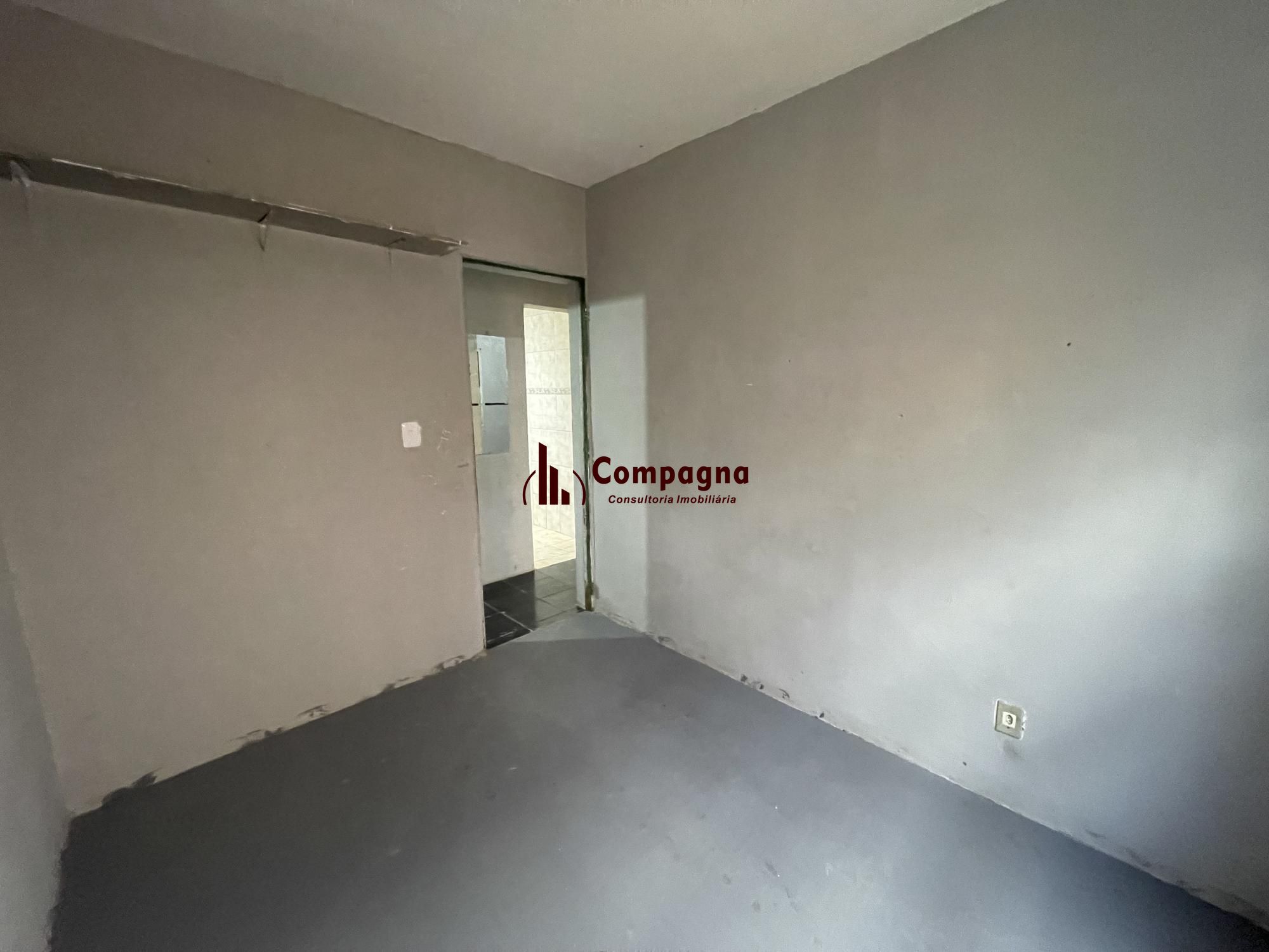 Apartamento 48m² Bairro Maria Regina Térreo com pequeno pátio Alvorada — foto 5