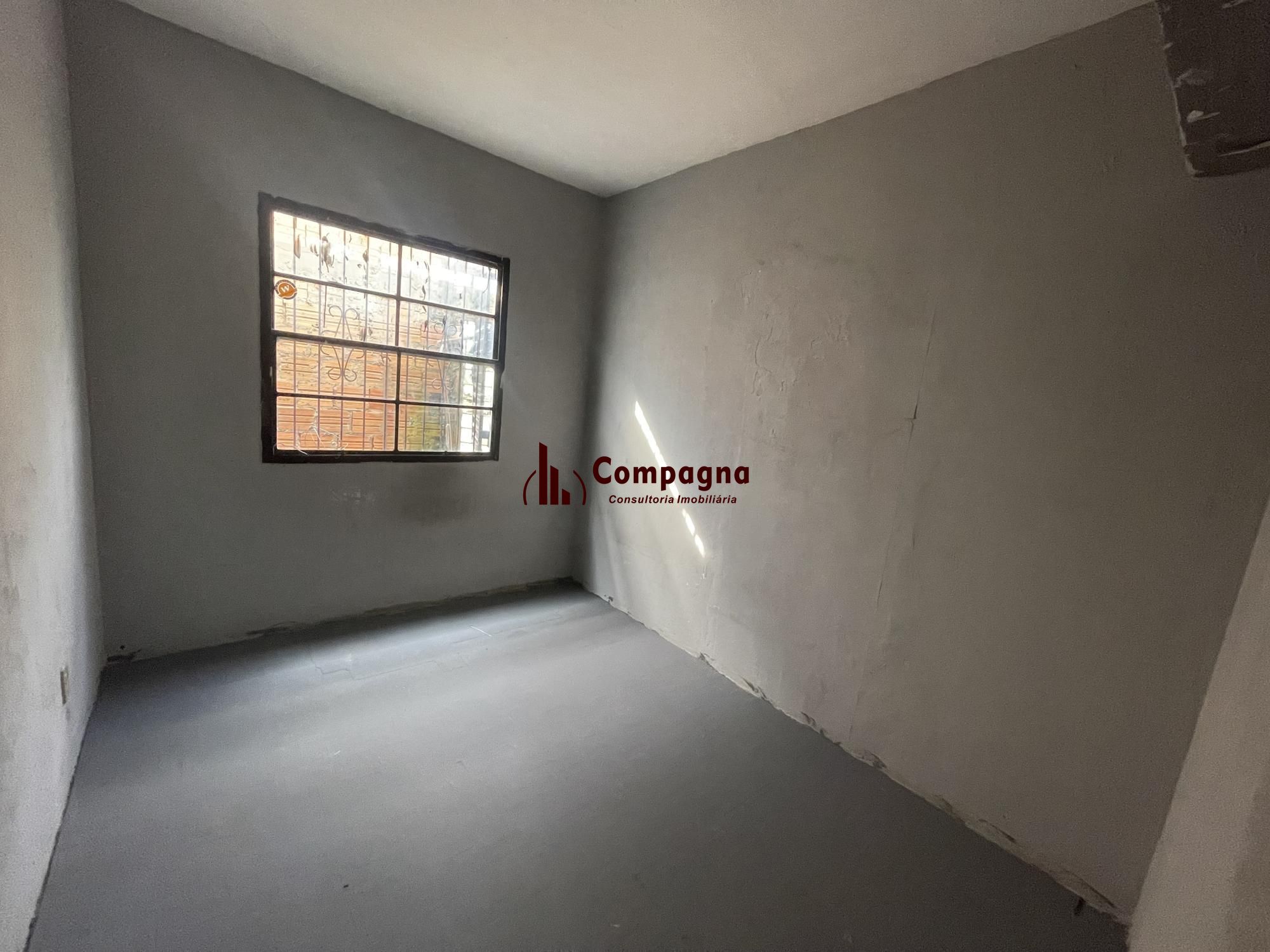 Apartamento 48m² Bairro Maria Regina Térreo com pequeno pátio Alvorada — foto 4