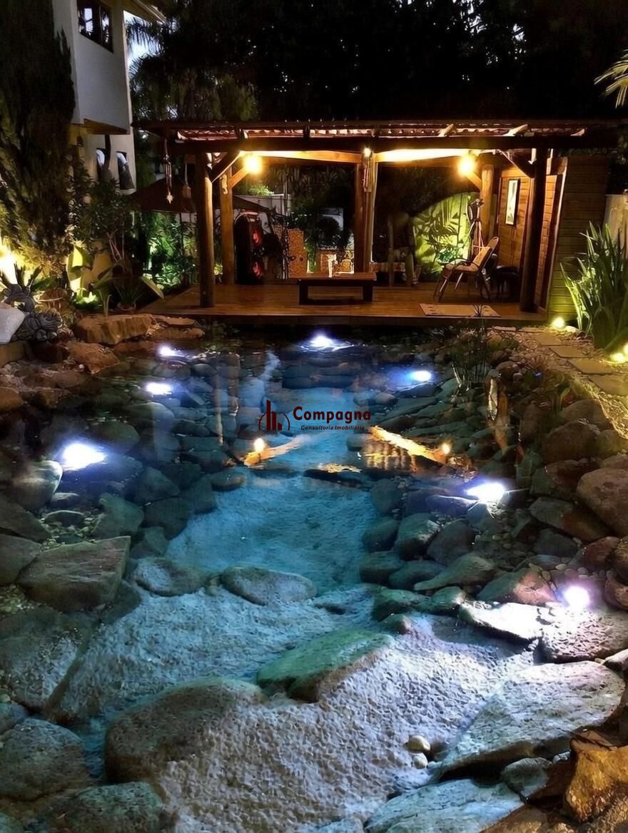 Casa de Esquina com 5 dormitórios com lago ornamental em Taquara — foto 5