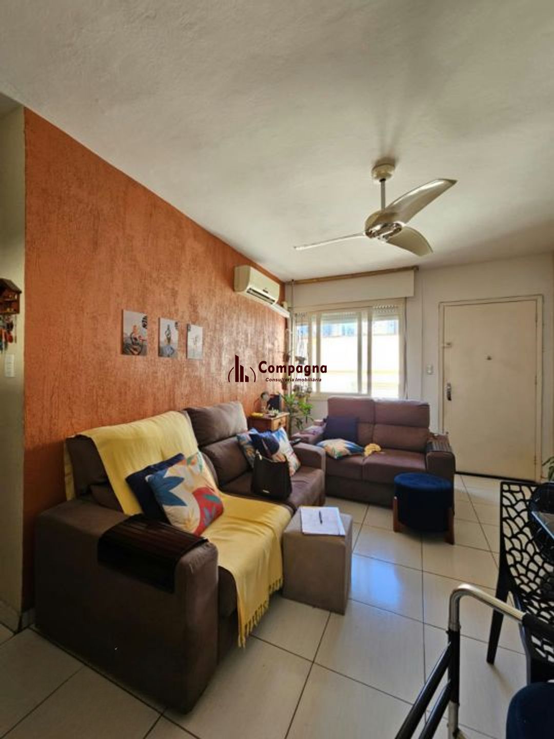 Apartamento à venda com 2 quartos e 1 vaga de garagem no Bairro Vila Ipiranga