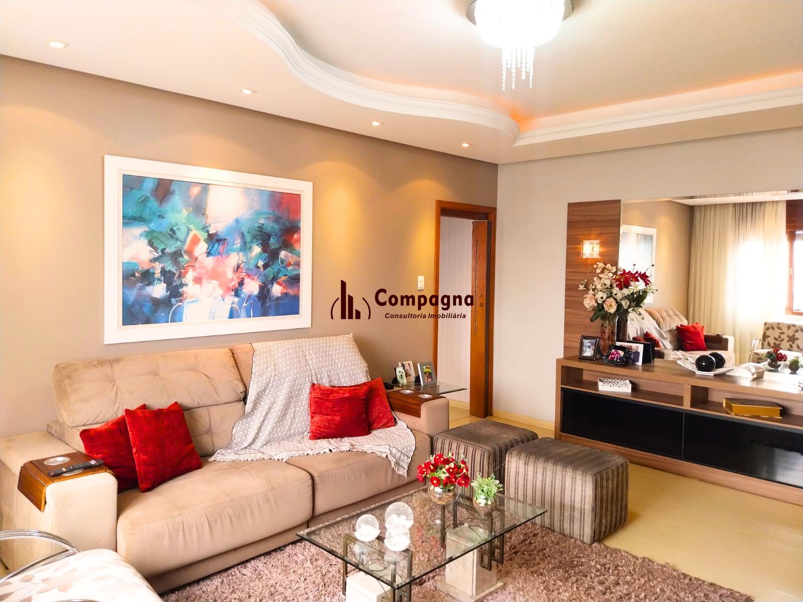 Apartamento de 102m²e 3 dormitórios no Bairro São Geraldo