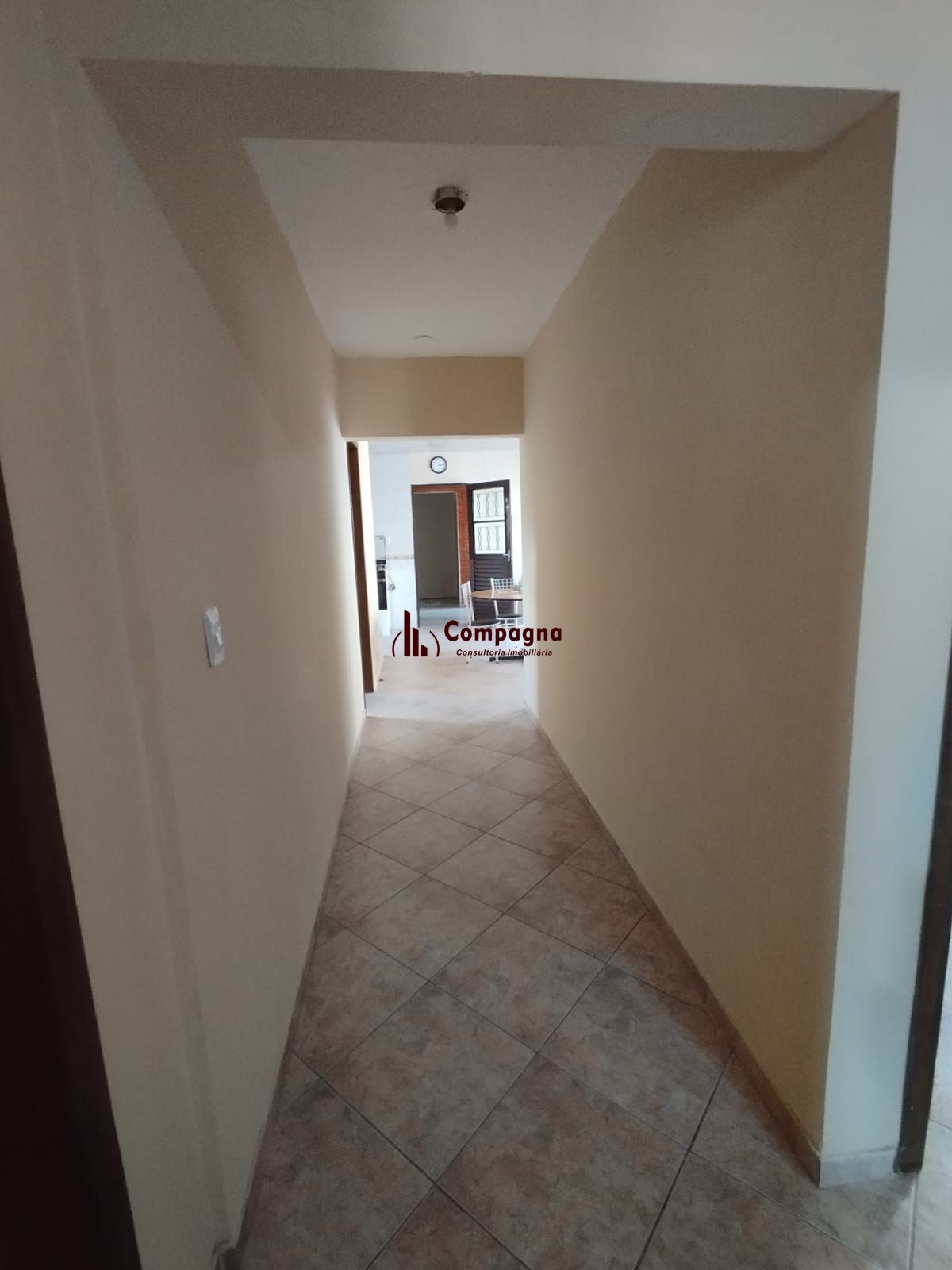 Casa de 4 dormitórios e 2 vagas de garagem em Canoas. — foto 5