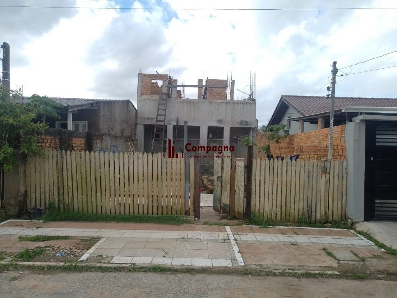 Casa 1 dormitório com 1 vaga de garagem no bairro Mato Grande em Canoas. — foto 2
