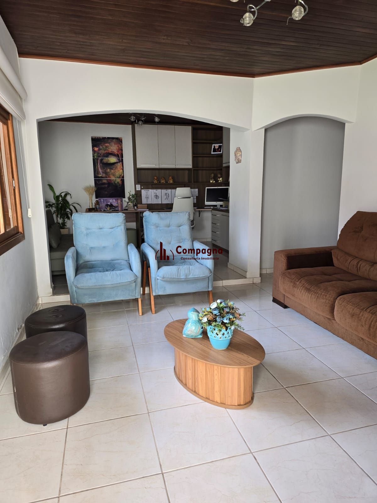 Casa térrea, 3 dormitórios e 4 vagas cobertos no Sarandi. — foto 5