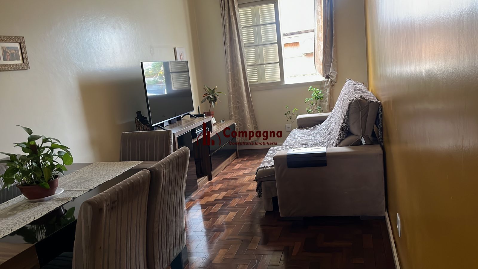 Apartamento com 2 quartos, 2 banheiros e sol da manhã no bairro Vila Ipiranga — foto 4